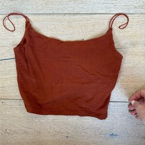 Wilfred Spaghetti Strap Crop Top